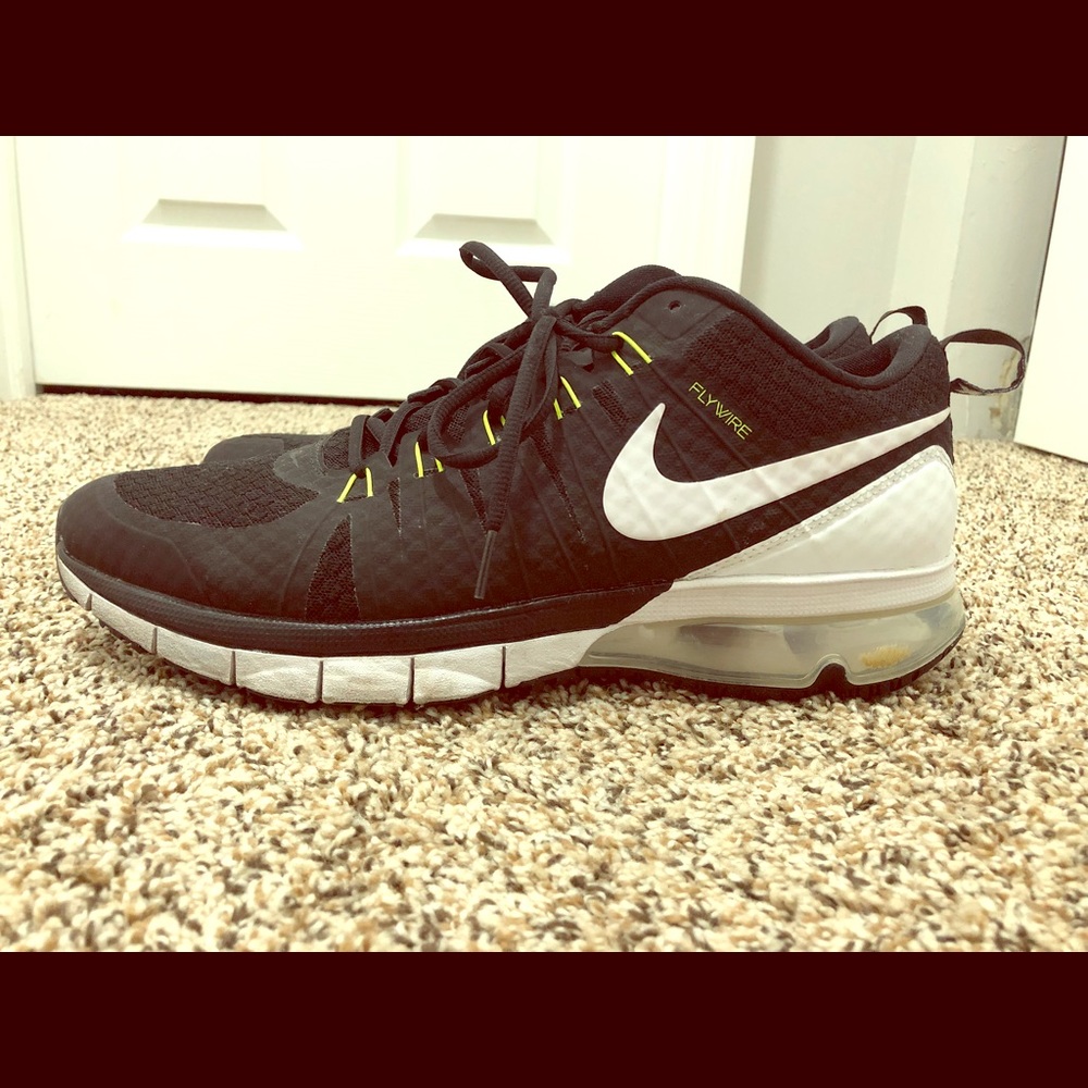 ✔️Men's Nike Air Max Tri 180- Size 12✔️